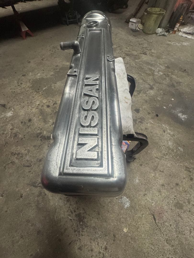 デカ文字希少　日産純正 L型エンジン用 ベッドカバーカムカバー