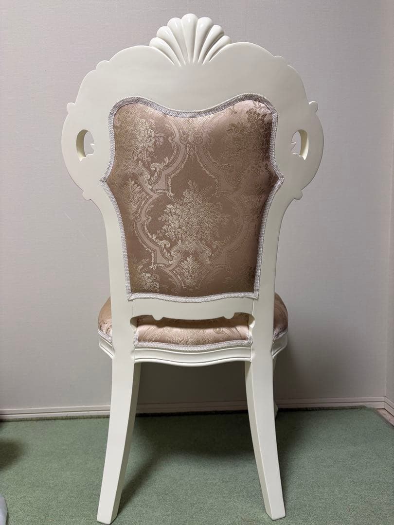 3.クラシックスタイル 椅子 白 ベージュ　美品