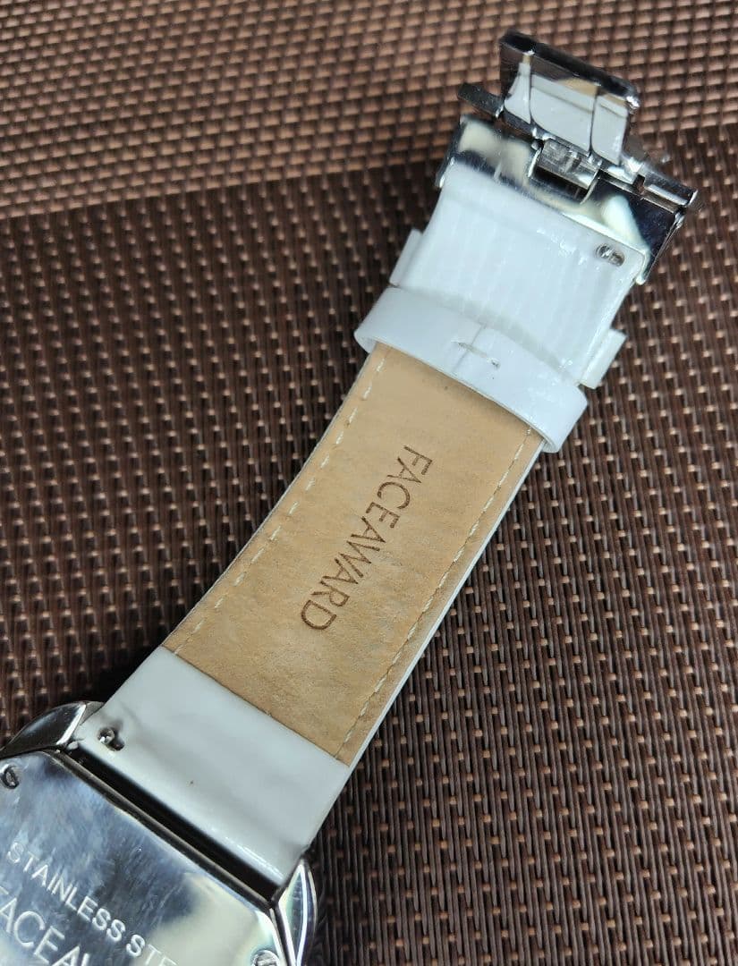 Kayoきち様へFACEAWARD スクエア レディース時計 白