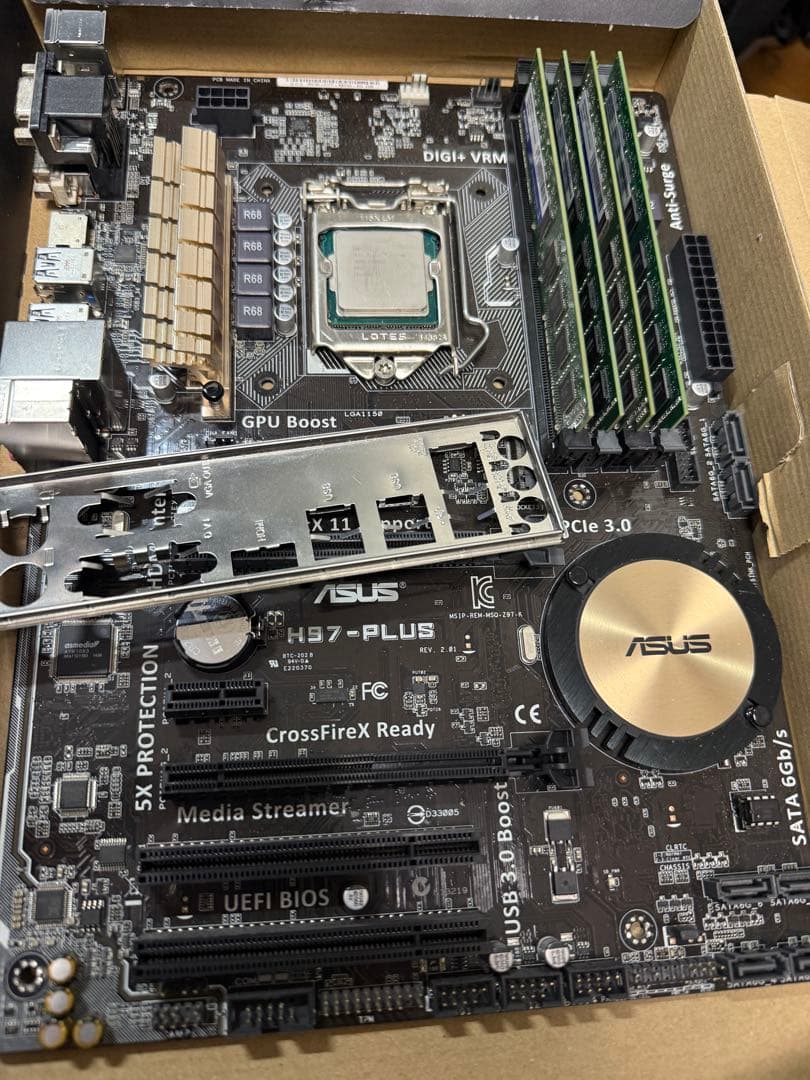 ASUS H97マザーボード　i7-4770K RAM32GBセット