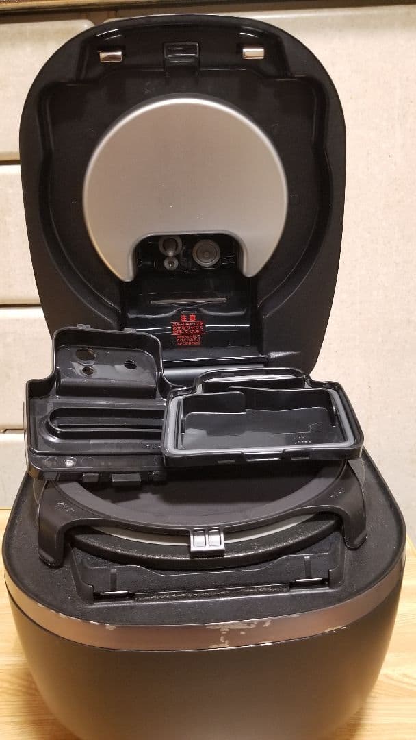 ☆2020年製☆土鍋ご泡火炊き☆タイガー圧力IH炊飯器 タッチパネル操作搭載