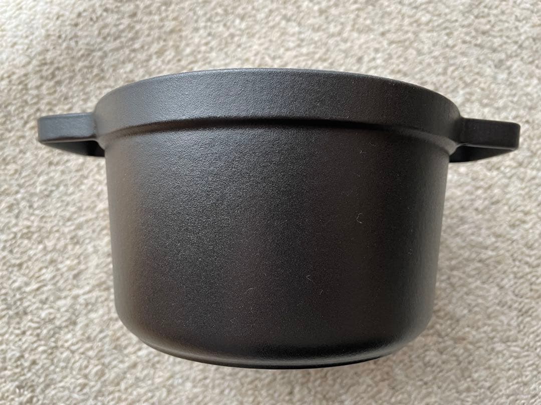 staub ストウブ　旧16cm ブラック　ピコココットラウンド