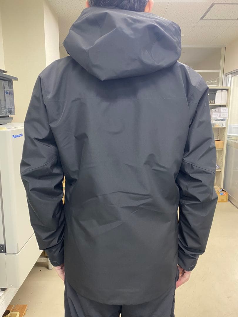 ARC'TERYX ALPHA SV ブラック マウンテンパーカー