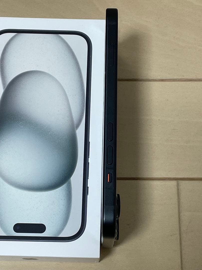 【起動確認済】iPhone 15 256GB ジャンク 画面/背面破損