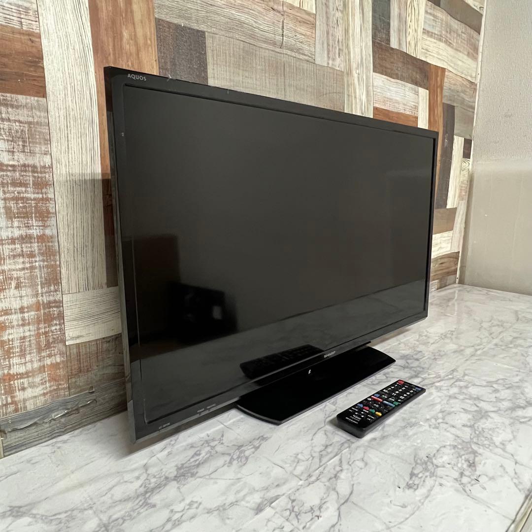 即日受渡❣️全国送料込シャープ32型液晶テレビWチューナー 色鮮やかなクリアな映像