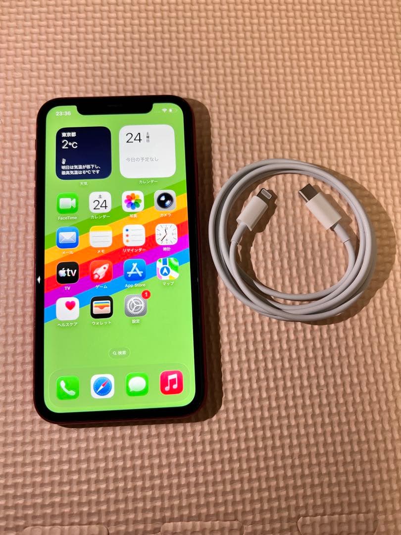 AU iPhone11 64GB レッド 新品充電ケーブル付属品