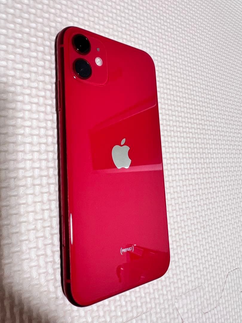 AU iPhone11 64GB レッド 新品充電ケーブル付属品