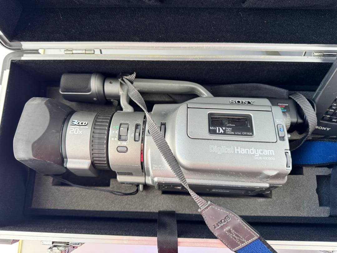 SONY DCR-VX1000 デジタルビデオカメラ 専用ハードケース付き