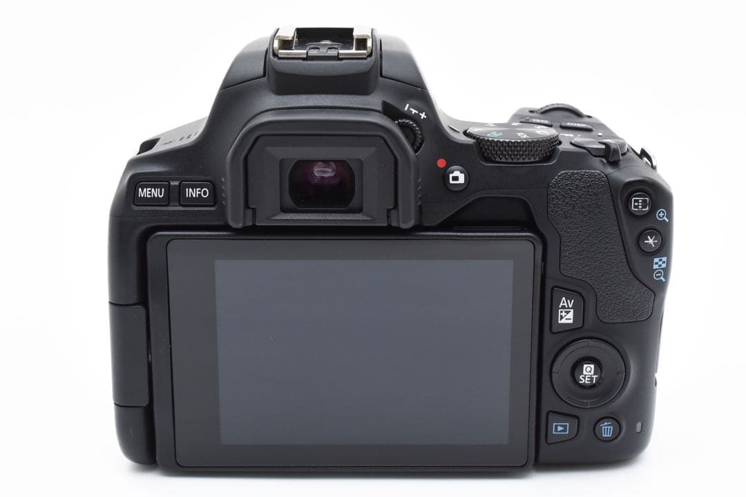 デジタル一眼レフカメラ/保証付き/canon kiss x10標準レンズセット