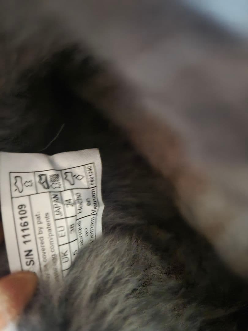 美品 UGG　Classic Ultra Mini ブーツ 24