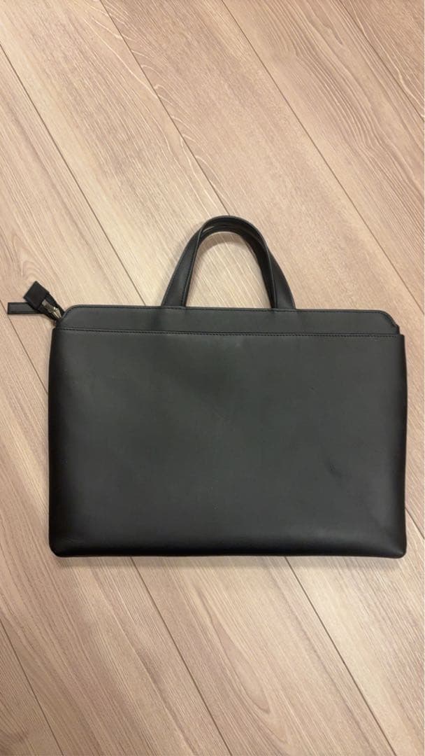 【値下げしました】TRION 薄マチブリーフA4　オープンポケット