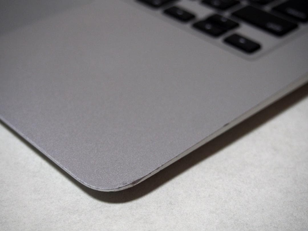 MacBook本体 Sequoia Win11 MacBookAir 2015 13\" 8G/128