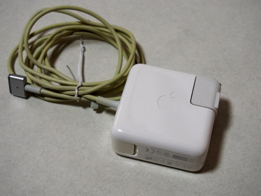 MacBook本体 Sequoia Win11 MacBookAir 2015 13\" 8G/128