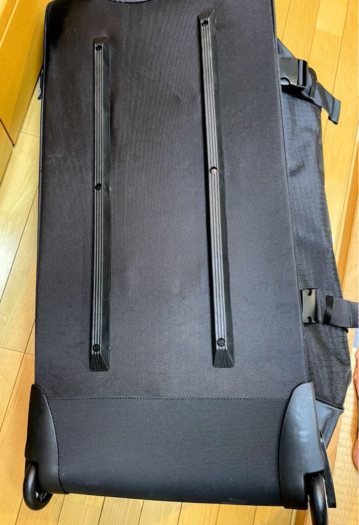 最終値下新品アマゾンベーシックハンドルとキャスター付ボストンバッグダッフルバッグ