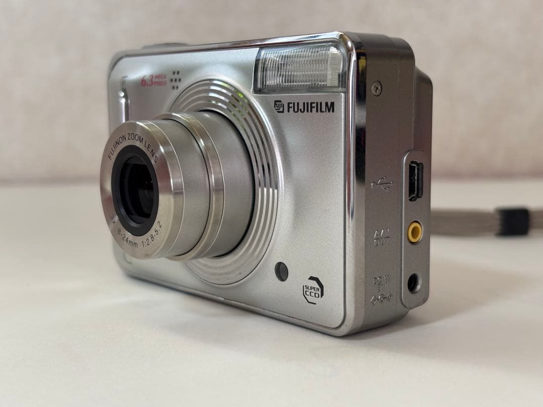 FUJIFILM FinePix A600 コンパクトデジタルカメラ