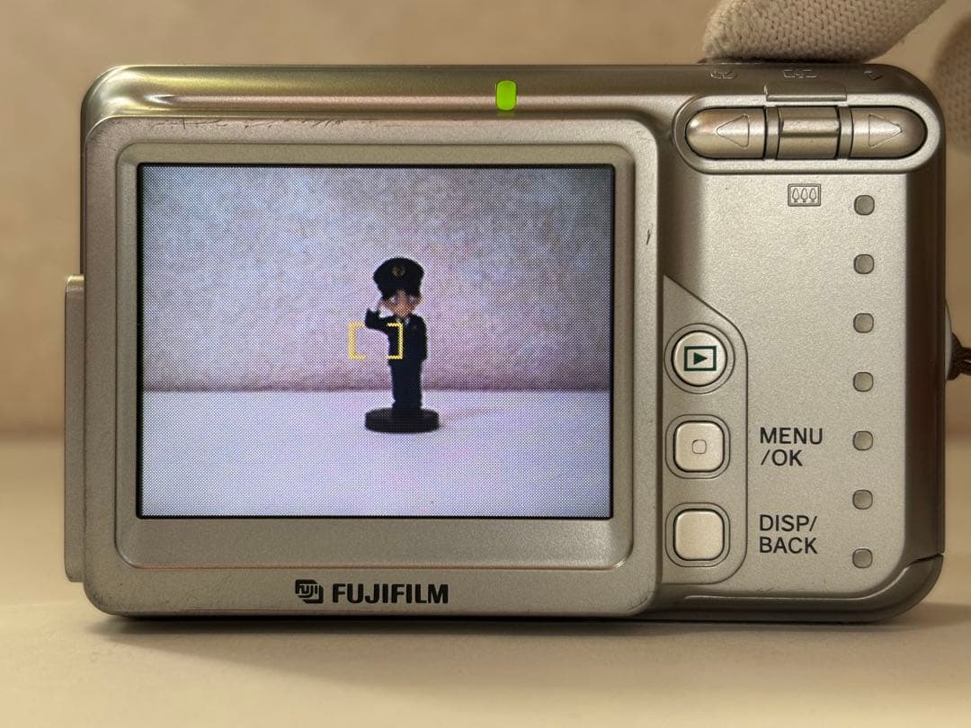 FUJIFILM FinePix A600 コンパクトデジタルカメラ