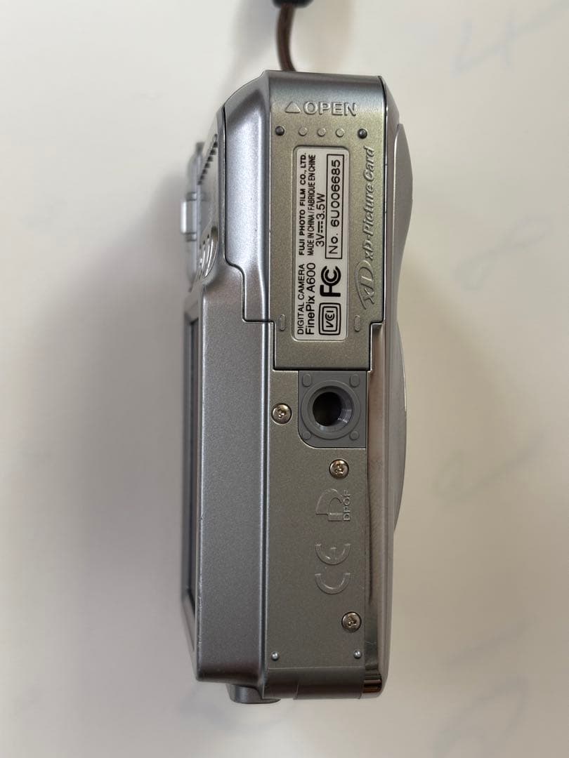FUJIFILM FinePix A600 コンパクトデジタルカメラ