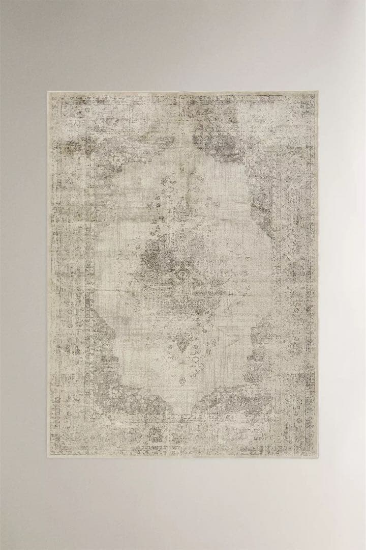 ZARA  ヴィンテージ風クリーム色ラグ 160×230