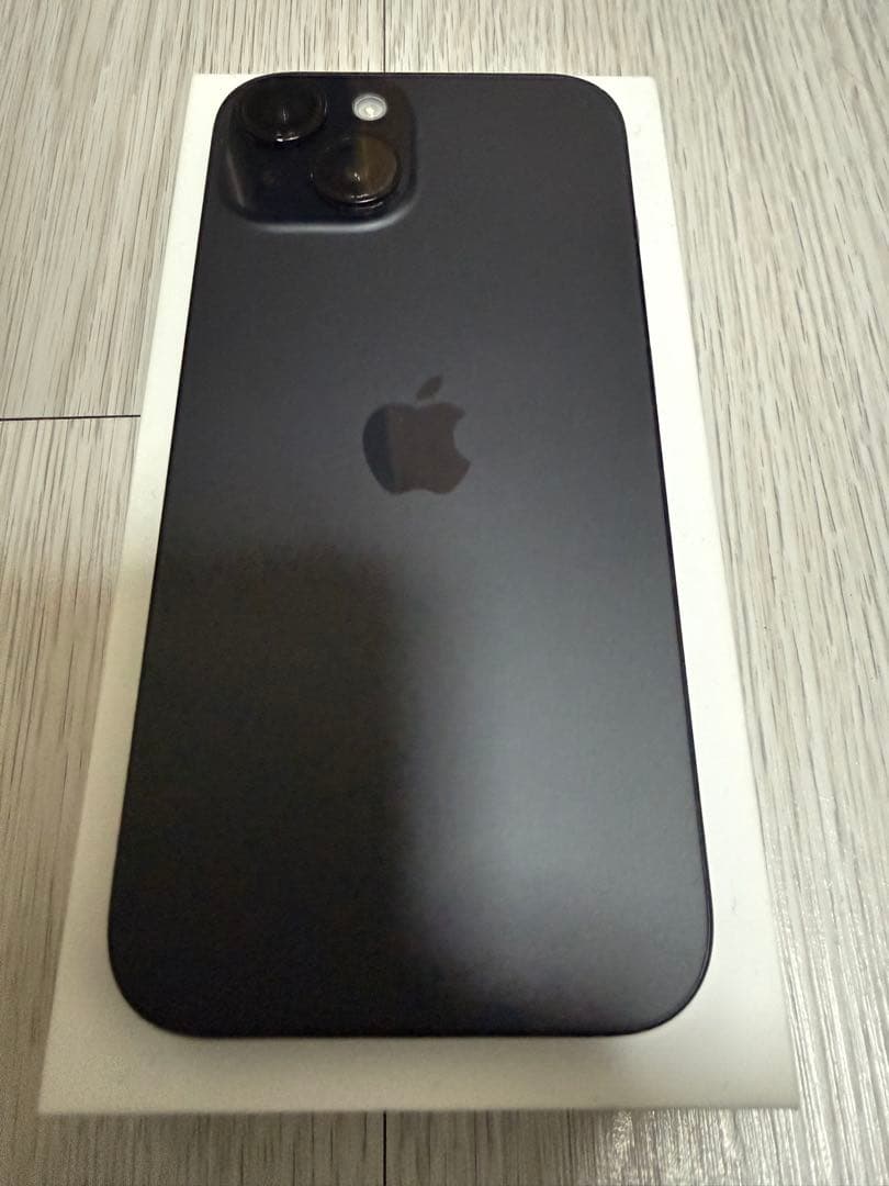 iPhone 15 ブラック 256GB SIMフリー