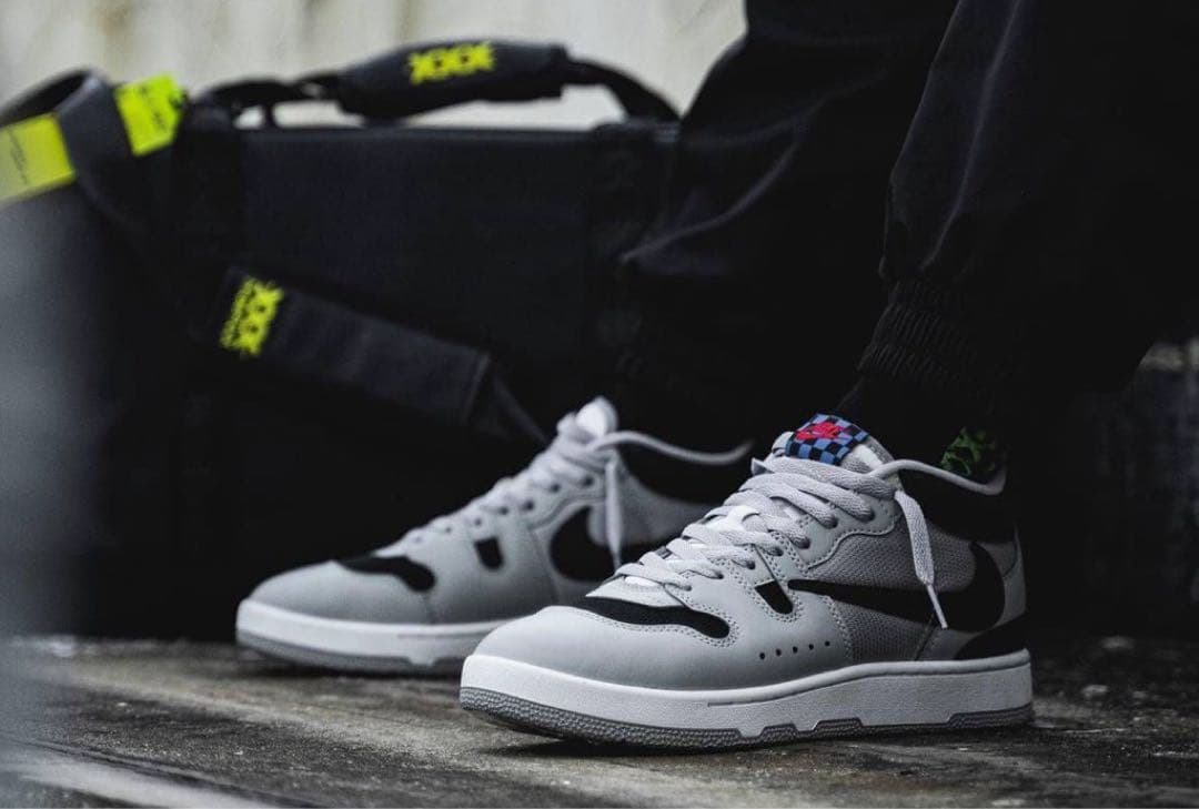 NIKE ×Travis Scott Cactus Jack Attack