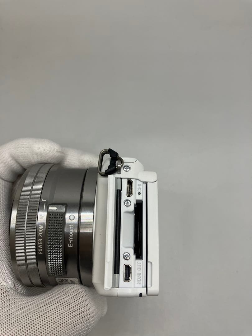 【返品保証・動作確認済】SONY α5000 ダブルズームレンズキット ホワイト