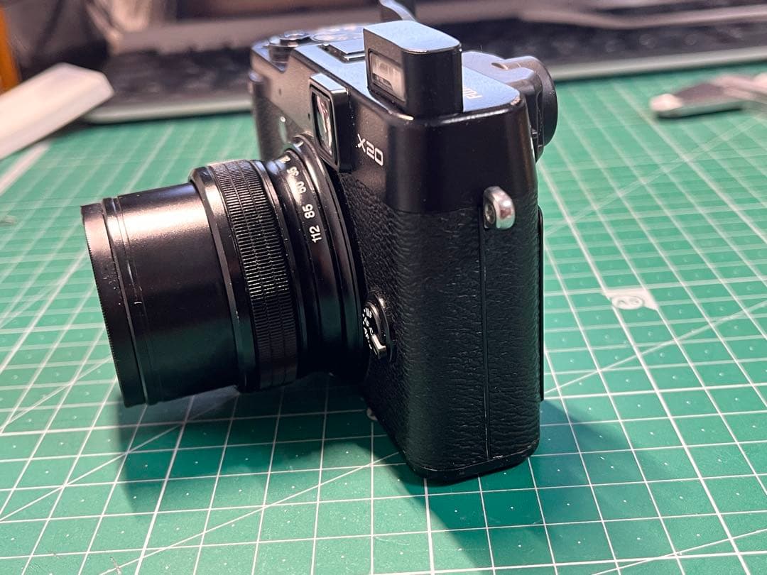 FUJIFILM X20(本体、充電器、バッテリー3個つき、その他)