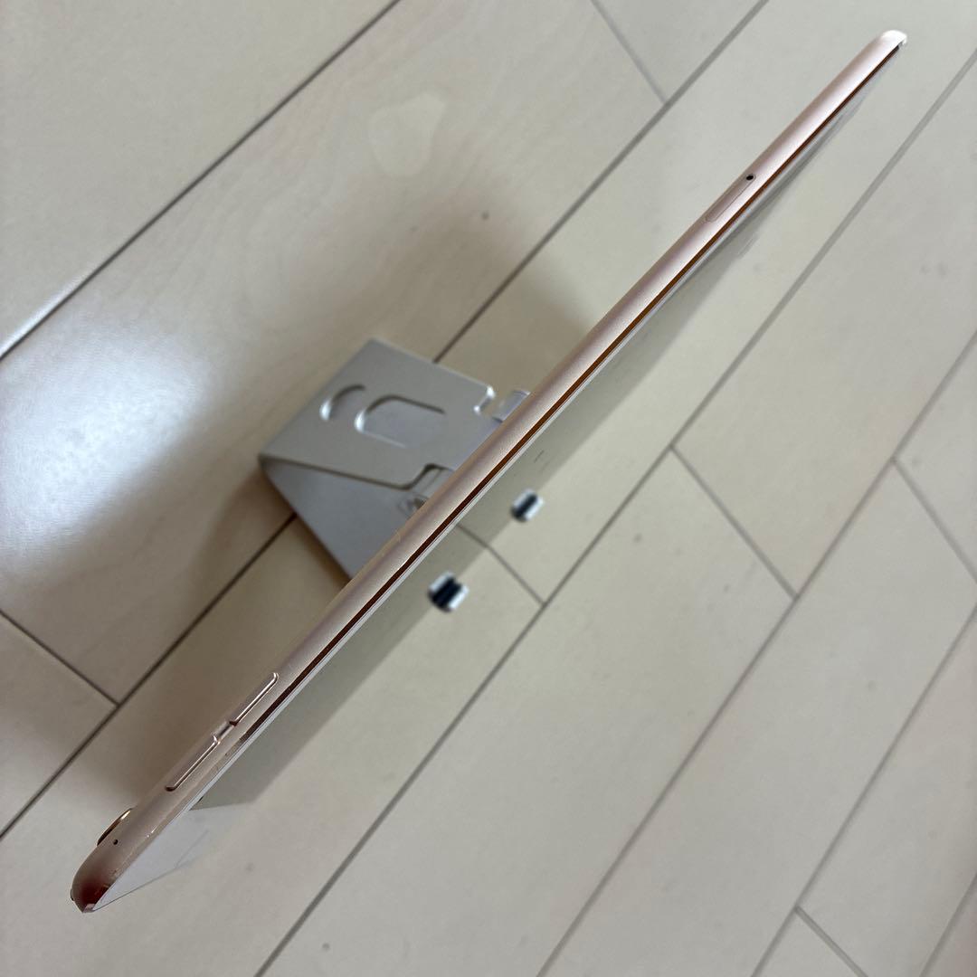 iPad Pro 9.7インチWi-Fi + Cellularゴールド動作品