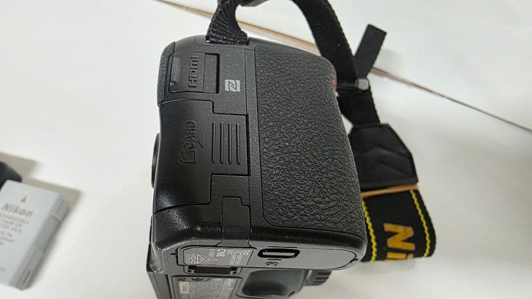 美品 D5600 標準レンズキット / シャッター数3808枚！最終値下げ