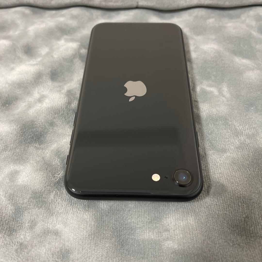 iPhoneSE (第2世代) ブラック バッテリー最大容量85%