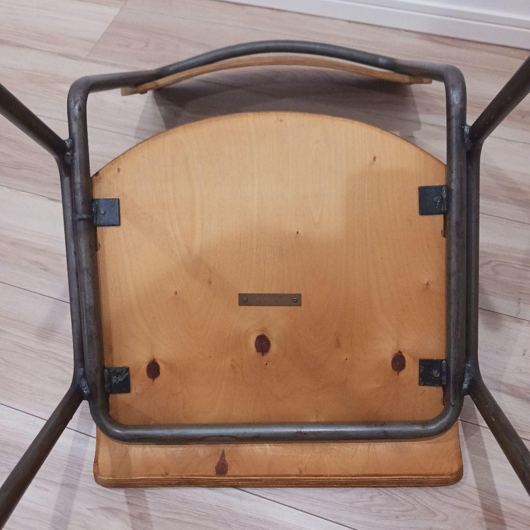 アデペシュ ソコフ ダイニングチェア