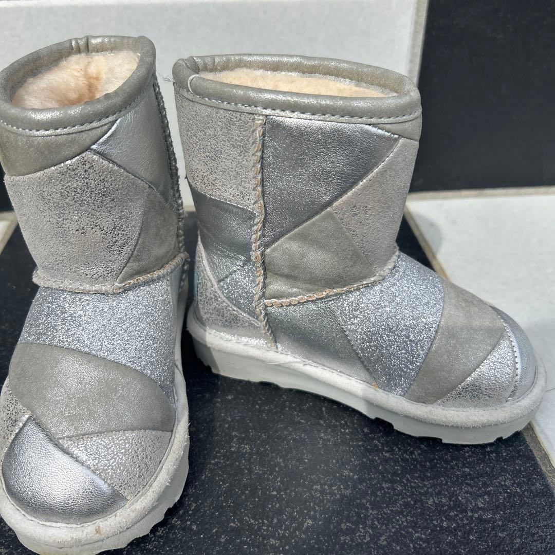 UGG シルバー ブーツ 15cm