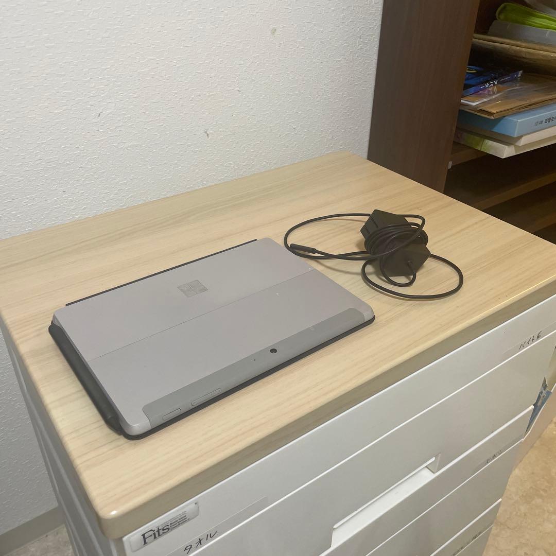 Microsoft Surface Go2 本体 8GB 128GB 充電器付き