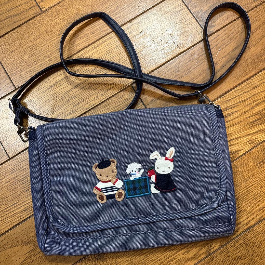 ファミリア　ショルダーバッグ　ウォレットショルダー