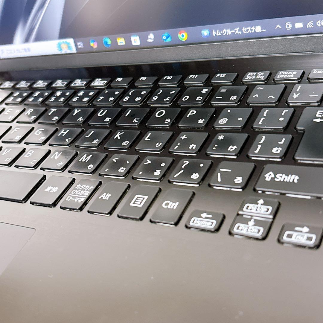 VAIO 13.3インチの薄型コンパクトノートPC 高速SSD カメラ搭載 i5