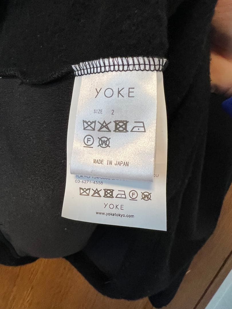 yoke ハーフジップ