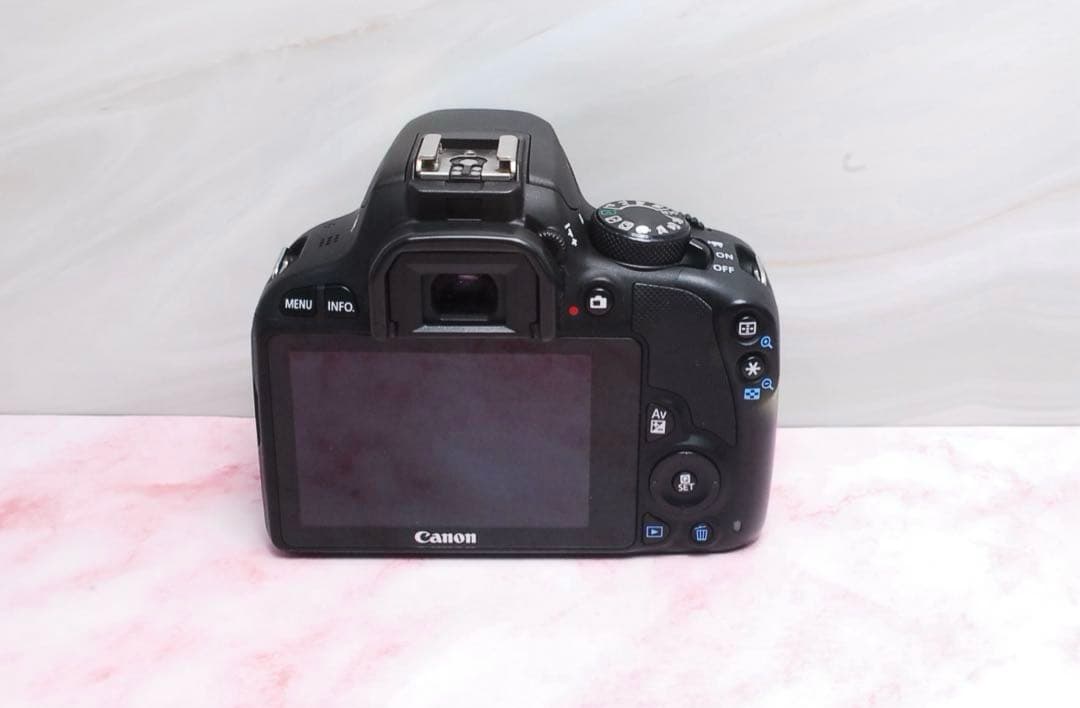 ✨世界最小クラス✨最軽量✨Canon Kiss X7☆初心者でも安心☆