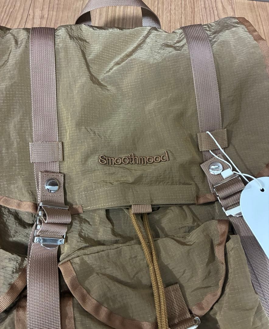 新品未使用　smoothmood Off Duty Backpack ブラウン