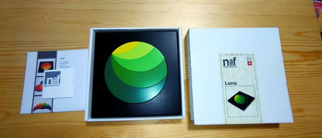 naf Luna 知育玩具