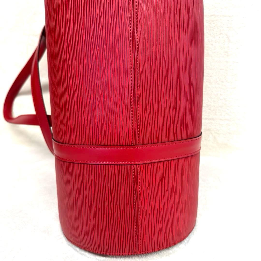 ルイ・ヴィトン　LOUIS VUITTON エピ　ボストン　レッド