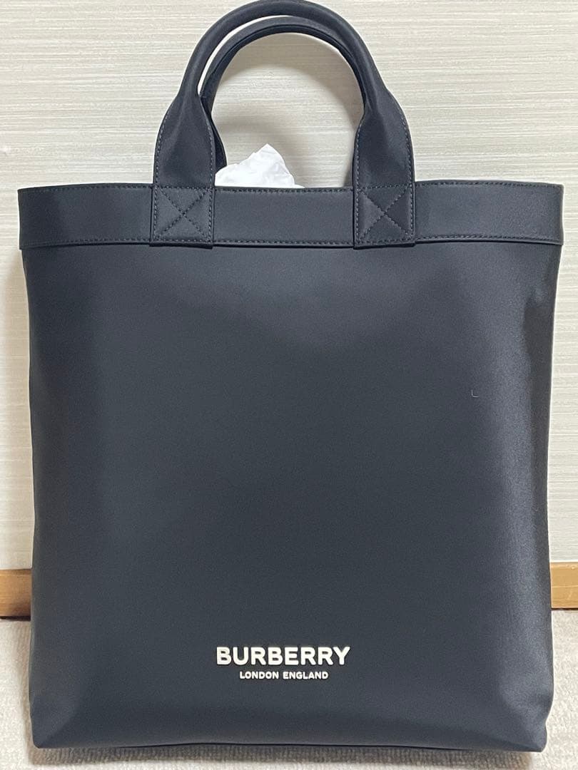 BURBERRY アーティトートバッグ　ブラック