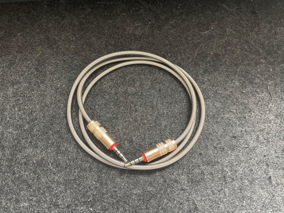 Corne v4 Cherry 完成品　スイッチ　キーキャップ　ケーブル付き