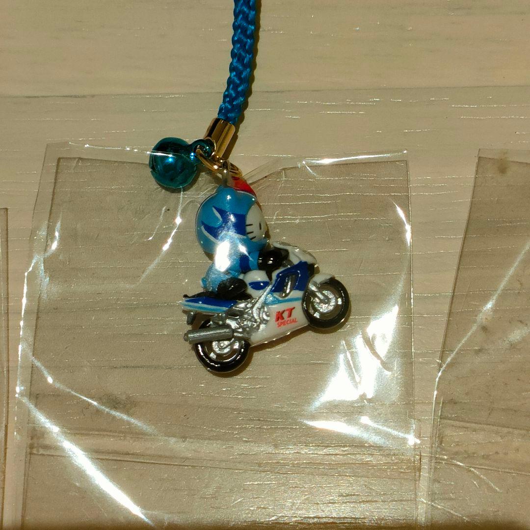 2002年 ハローキティバイク サーキット限定 根付けキー　セット