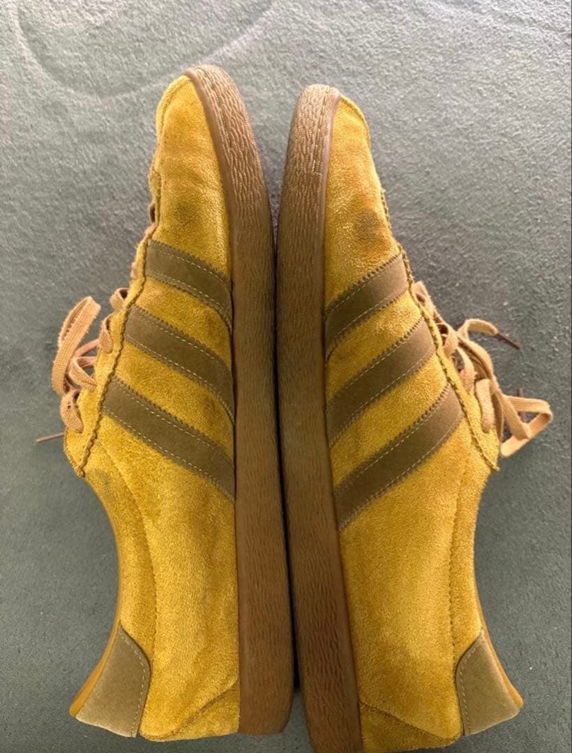 adidasタバコ　グルーエン　28cm