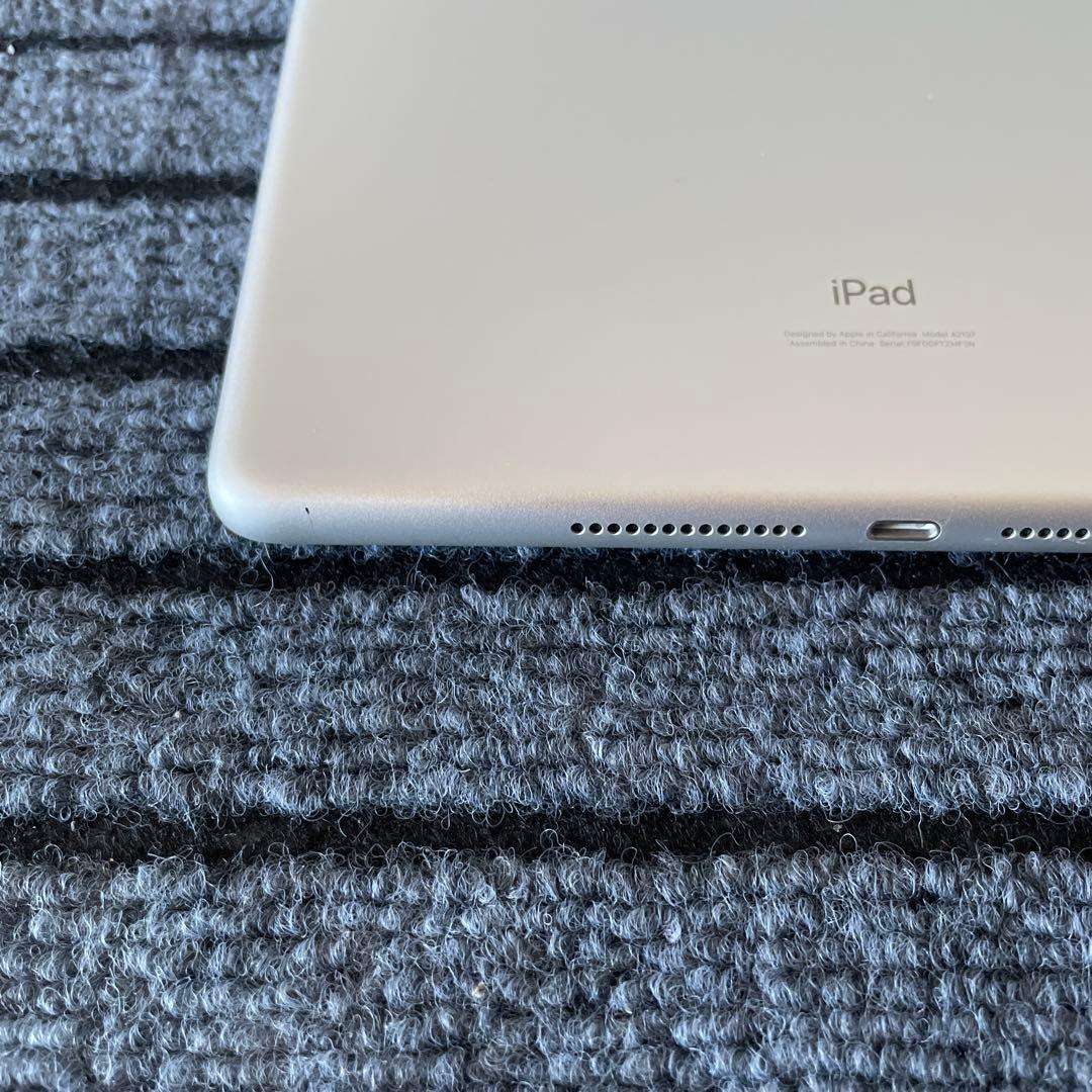 39【早い者勝ち】 iPad 7世代 32GB Wi-Fi シルバー