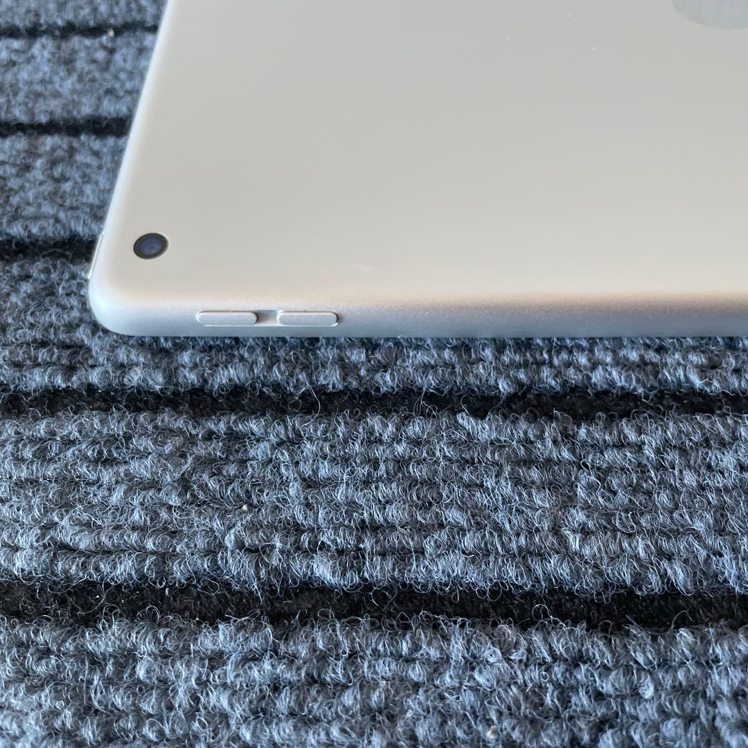 39【早い者勝ち】 iPad 7世代 32GB Wi-Fi シルバー