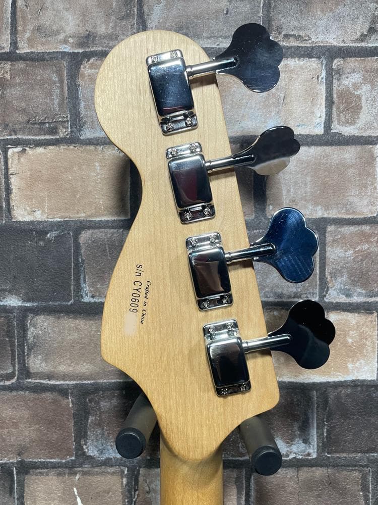 Fender/Squier/Affinity ジャズベース ブラック ケース付