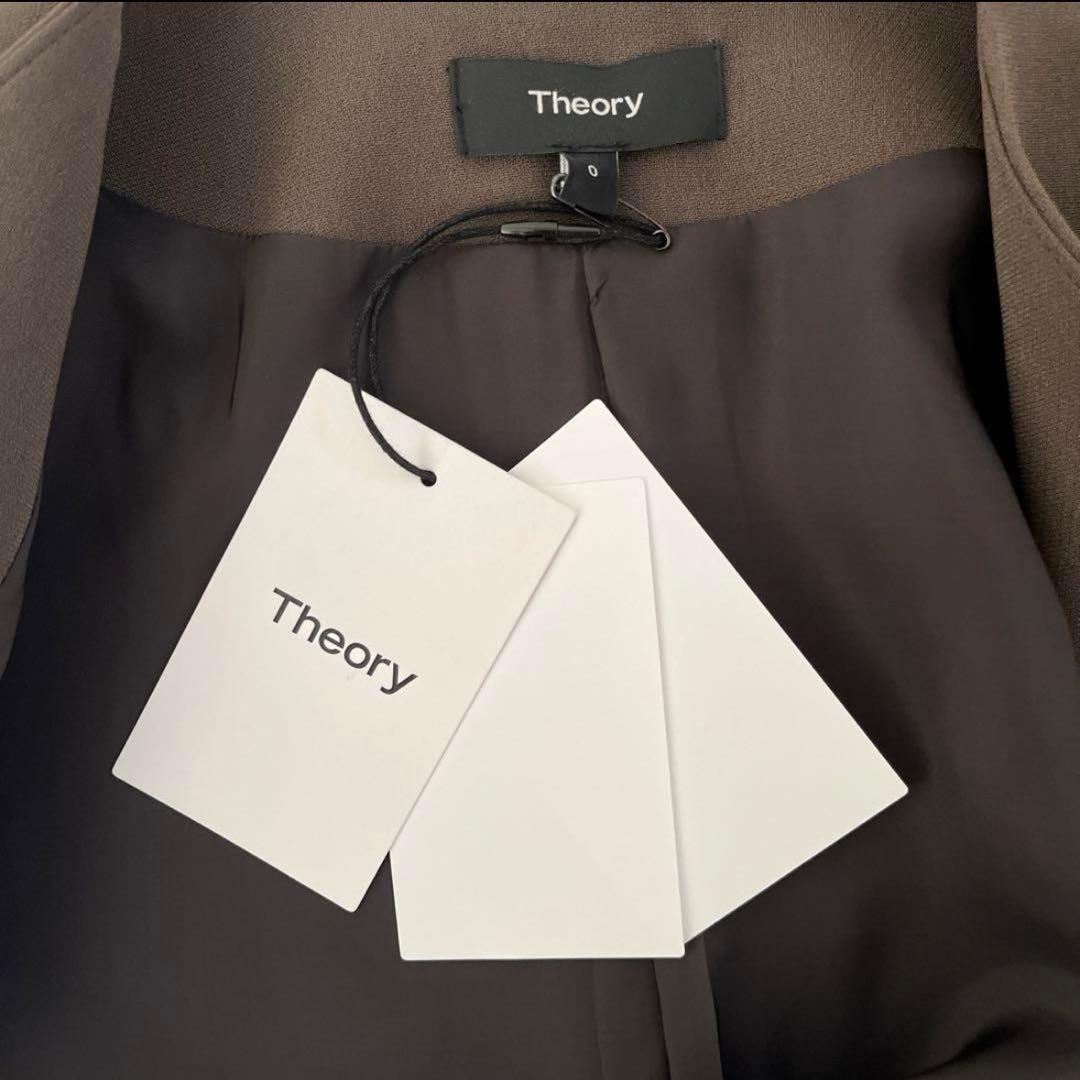 Theory ノーカラー　スーツ　カーキ