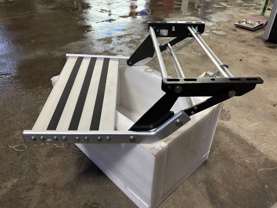 アルミ製 折りたたみステップ キャンピングカー用