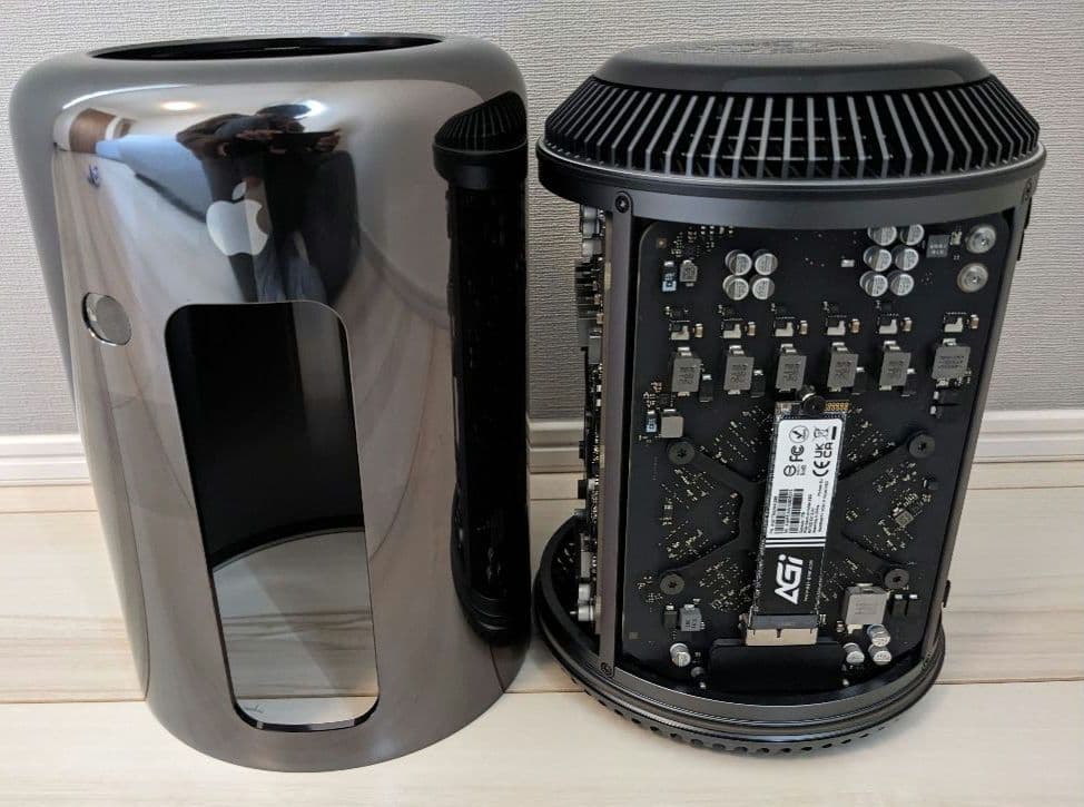 MacPro Late 2013 MD878J/A(12コア/64GB/1TB)