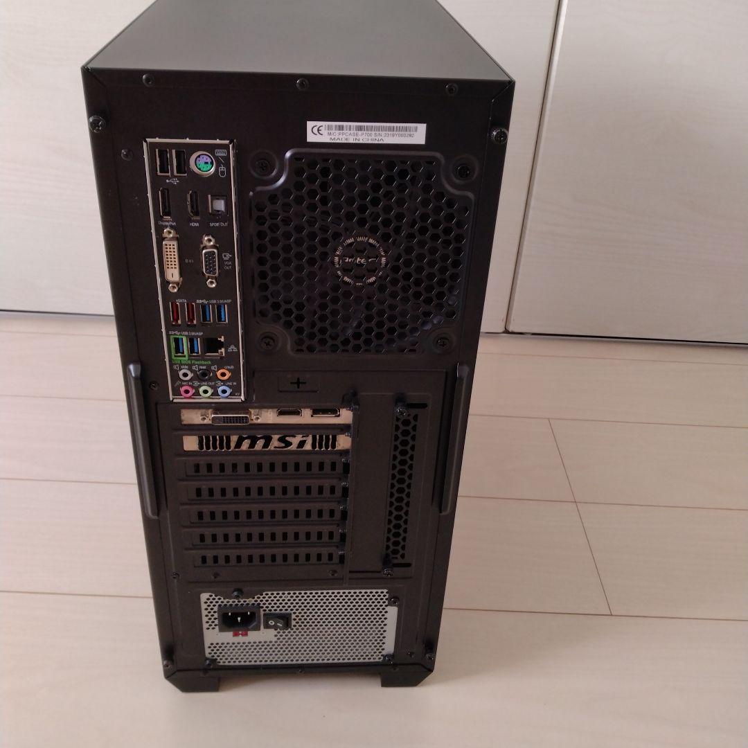 Antec P7 Silent PCケース